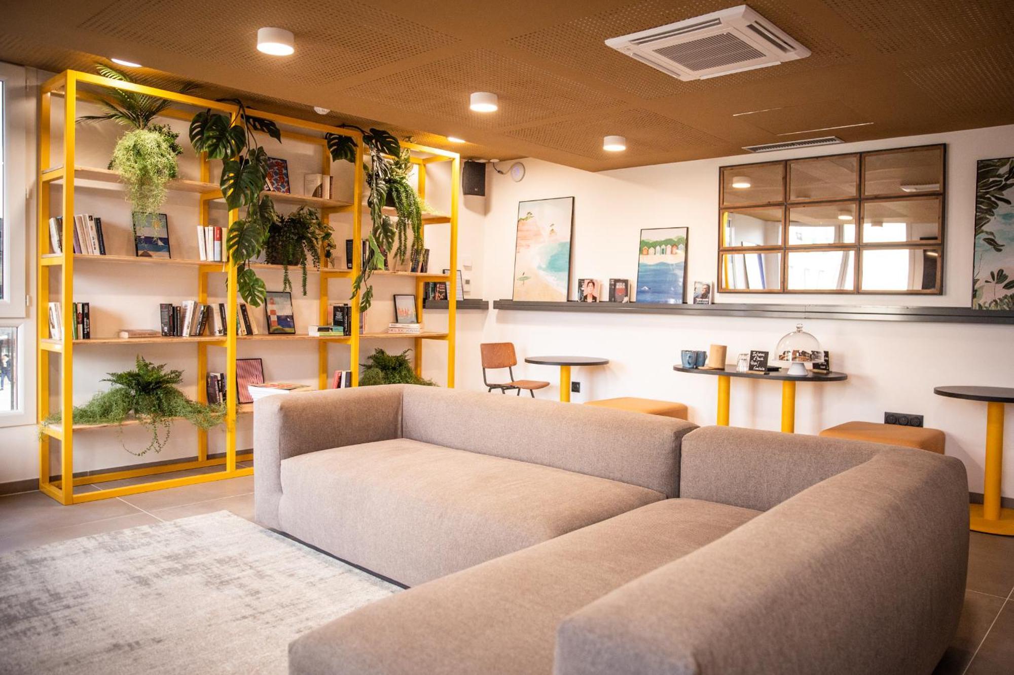 Jost Hostel Le Havre Centre Gare Екстериор снимка