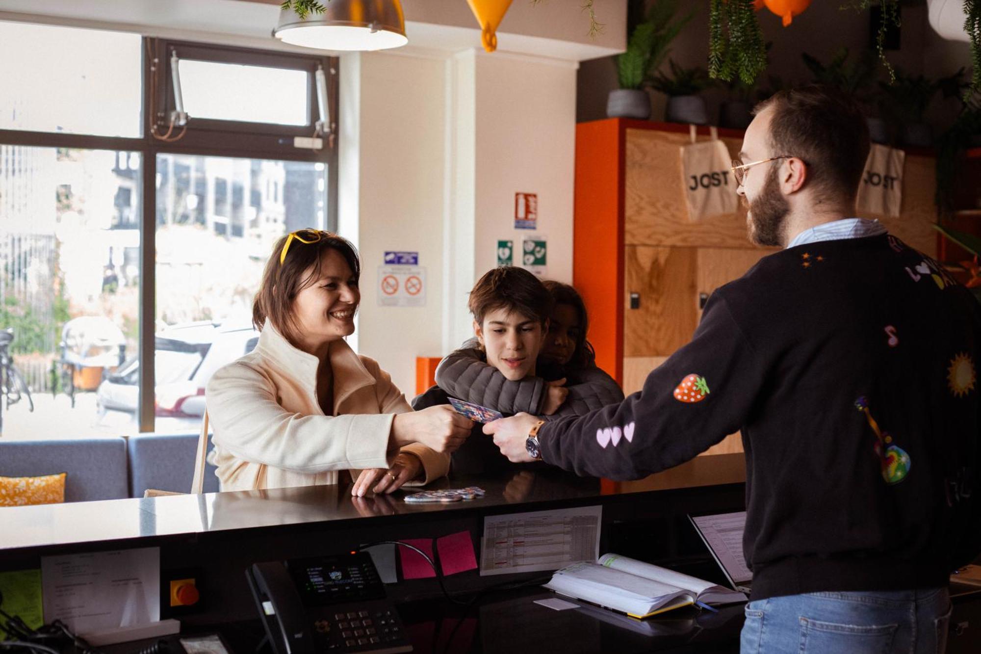 Jost Hostel Le Havre Centre Gare Екстериор снимка