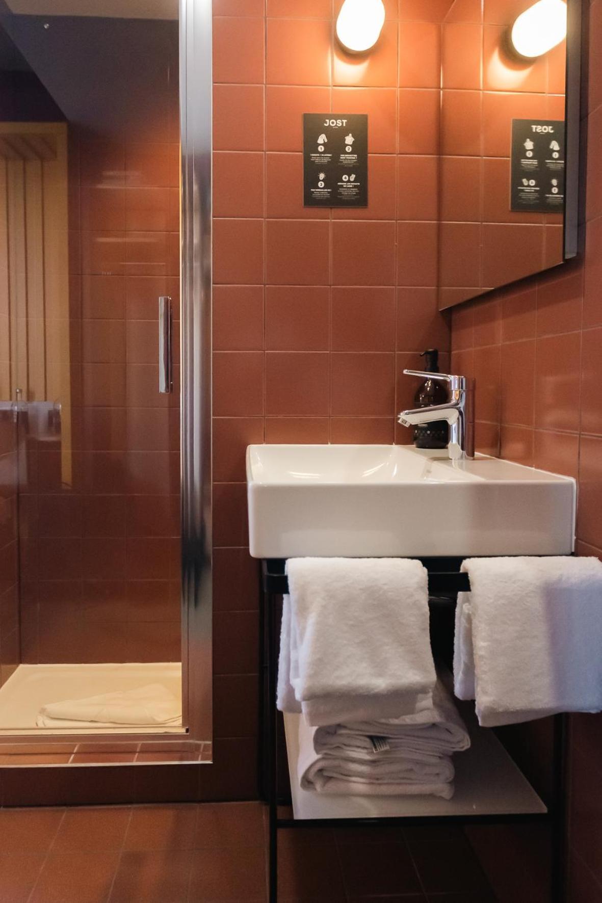 Jost Hostel Le Havre Centre Gare Екстериор снимка